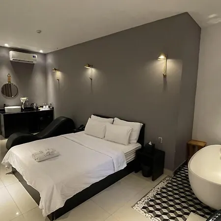 A In Hotel Riverside Хошимин Экстерьер фото